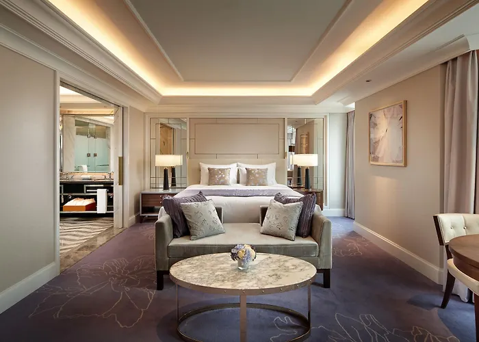 Lotte Executive Tower Hotel 5*
