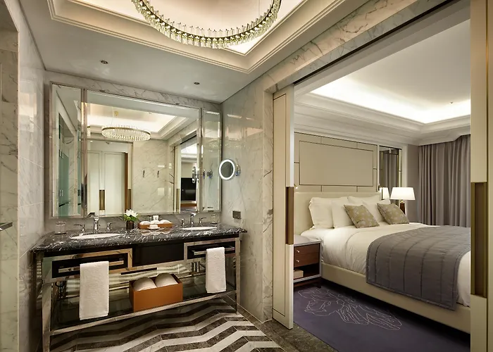 Hotel Lotte Executive Tower 5*