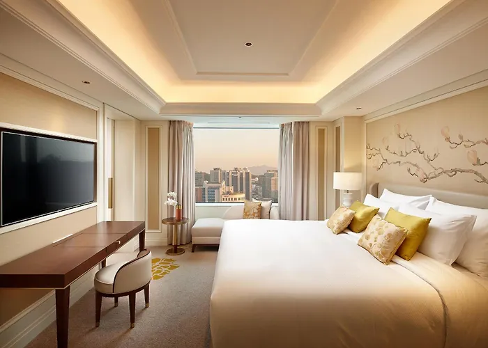 Lotte Executive Tower Hotel 5*
