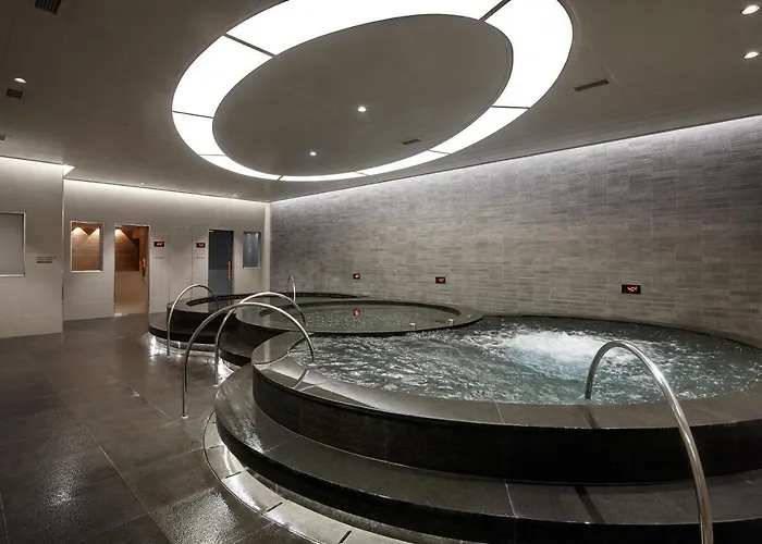Lotte Executive Tower Hotel